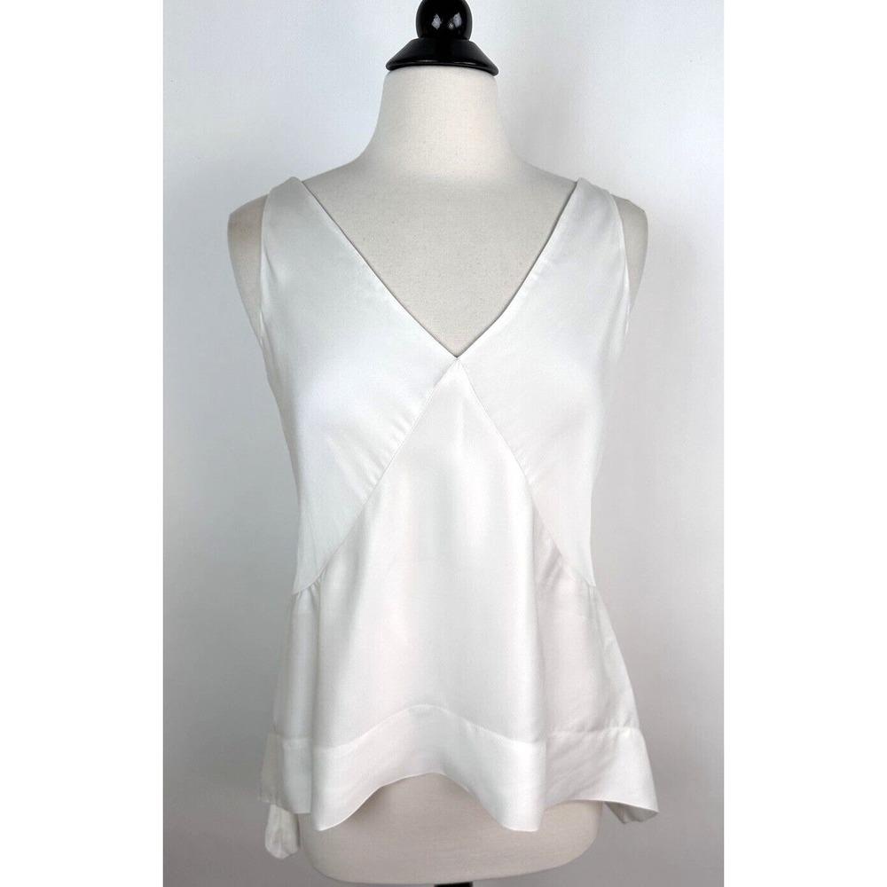 Elegant White Sleeveless Top